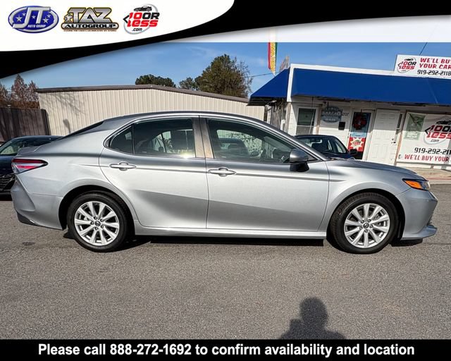 Used 2019 Toyota Camry LE FWD image 6