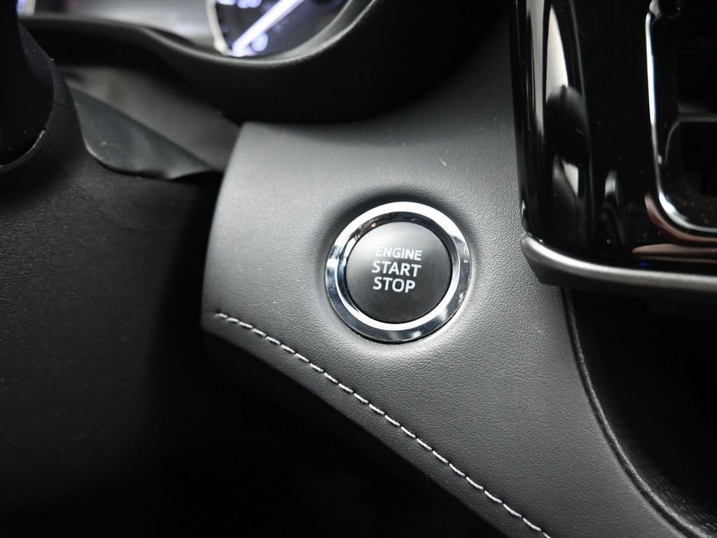 Used 2023 Toyota Highlander XLE image 9