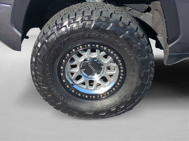 Used 2025 Toyota Tundra Limited AWD/4WD image 25