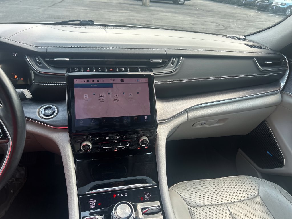Used 2022 Jeep Grand Cherokee L Overland AWD/4WD image 23