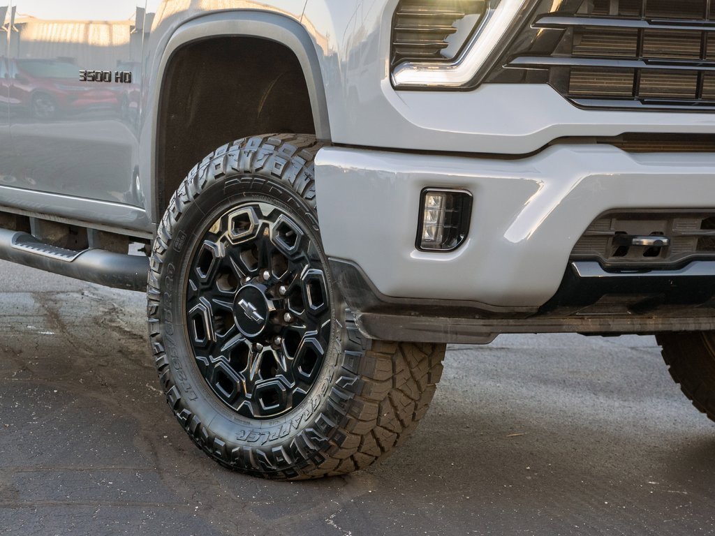 Used 2024 Chevrolet Silverado 3500 LT w/ Z71 Sport Edition image 11