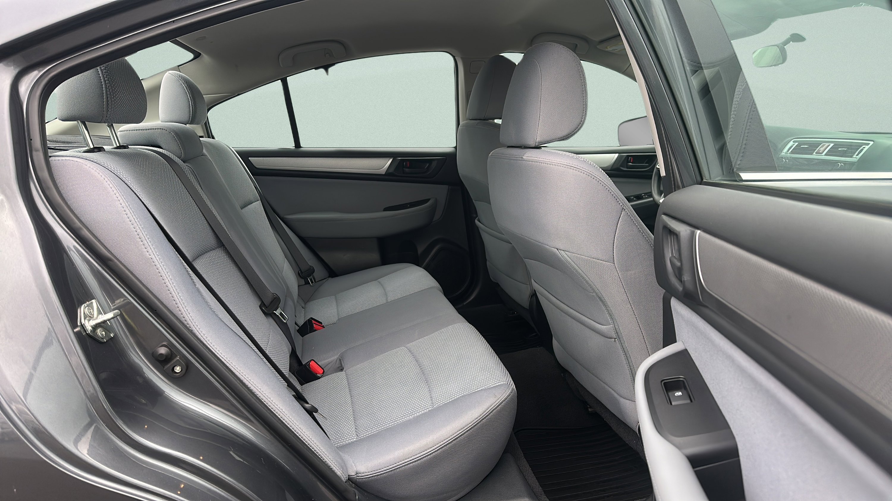 Used 2018 Subaru Legacy 2.5i AWD/4WD image 27