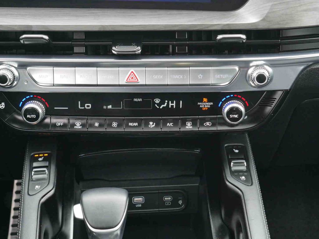 Used 2025 Kia Telluride SX X-Line image 10