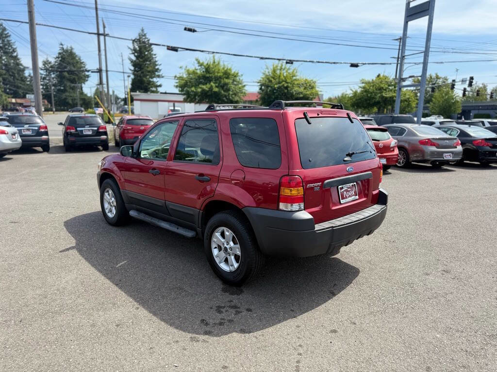 Used 2006 Ford Escape XLT image 9
