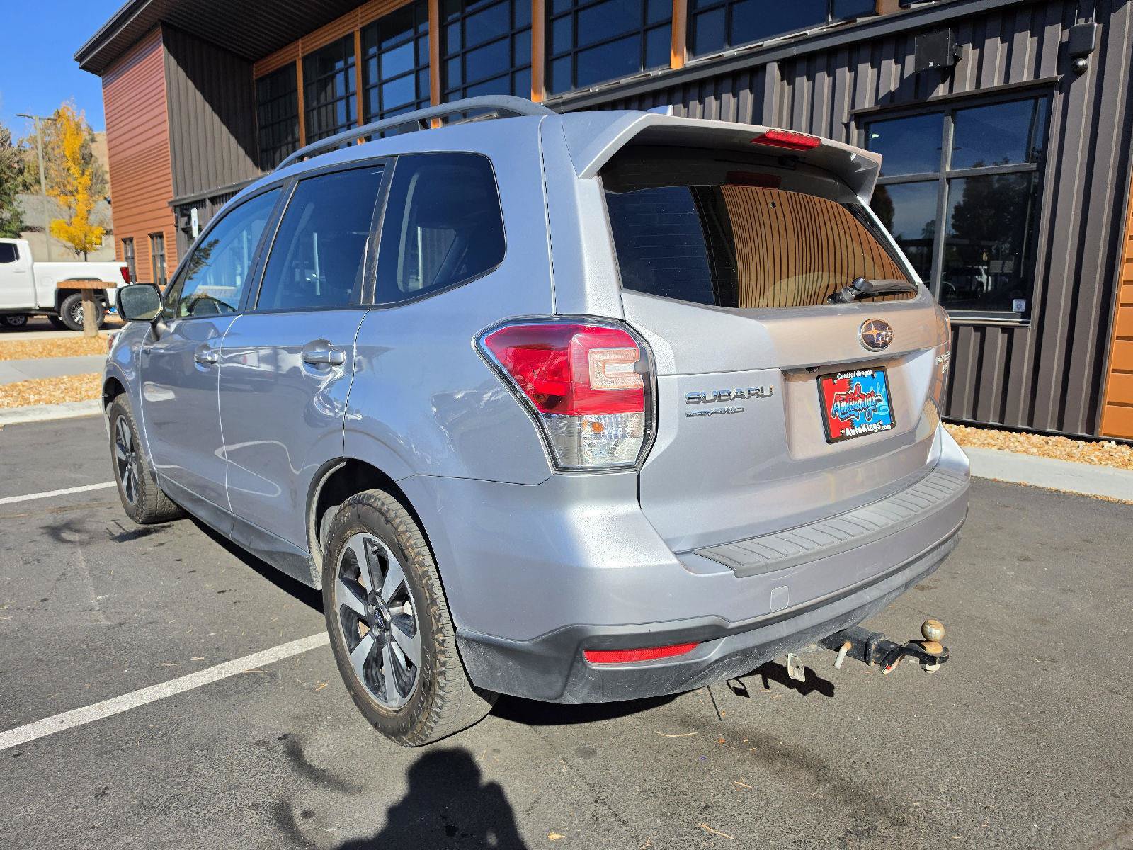 Used 2017 Subaru Forester 2.5i Premium AWD/4WD image 3