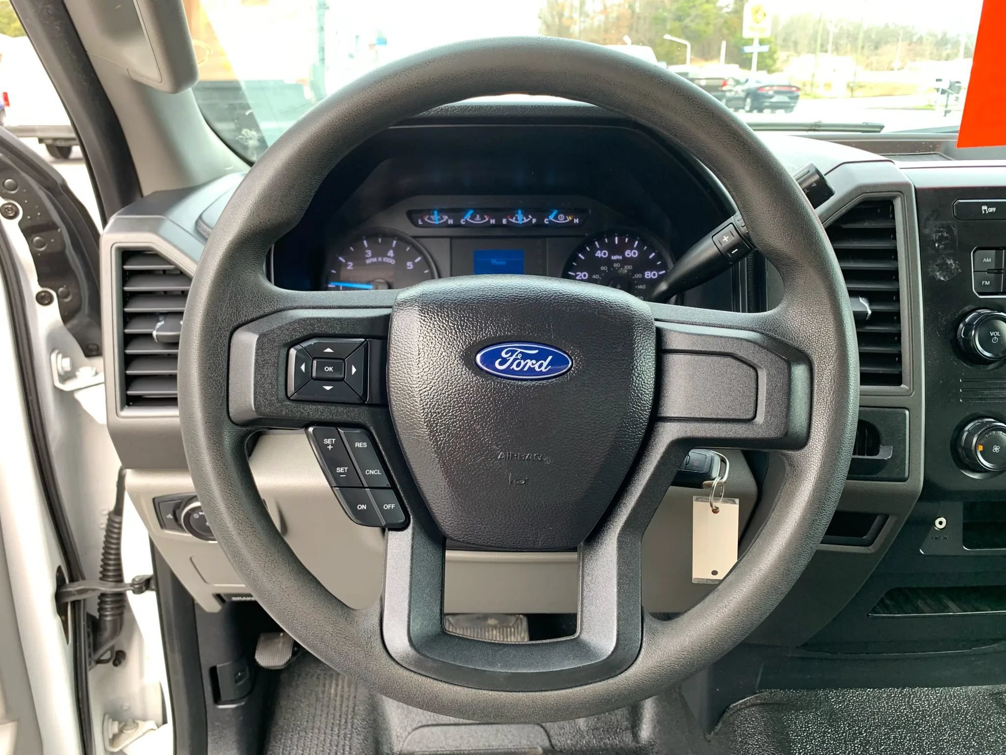 Used 2019 Ford F250 XL w/ Power Equipment Group RWD image 9