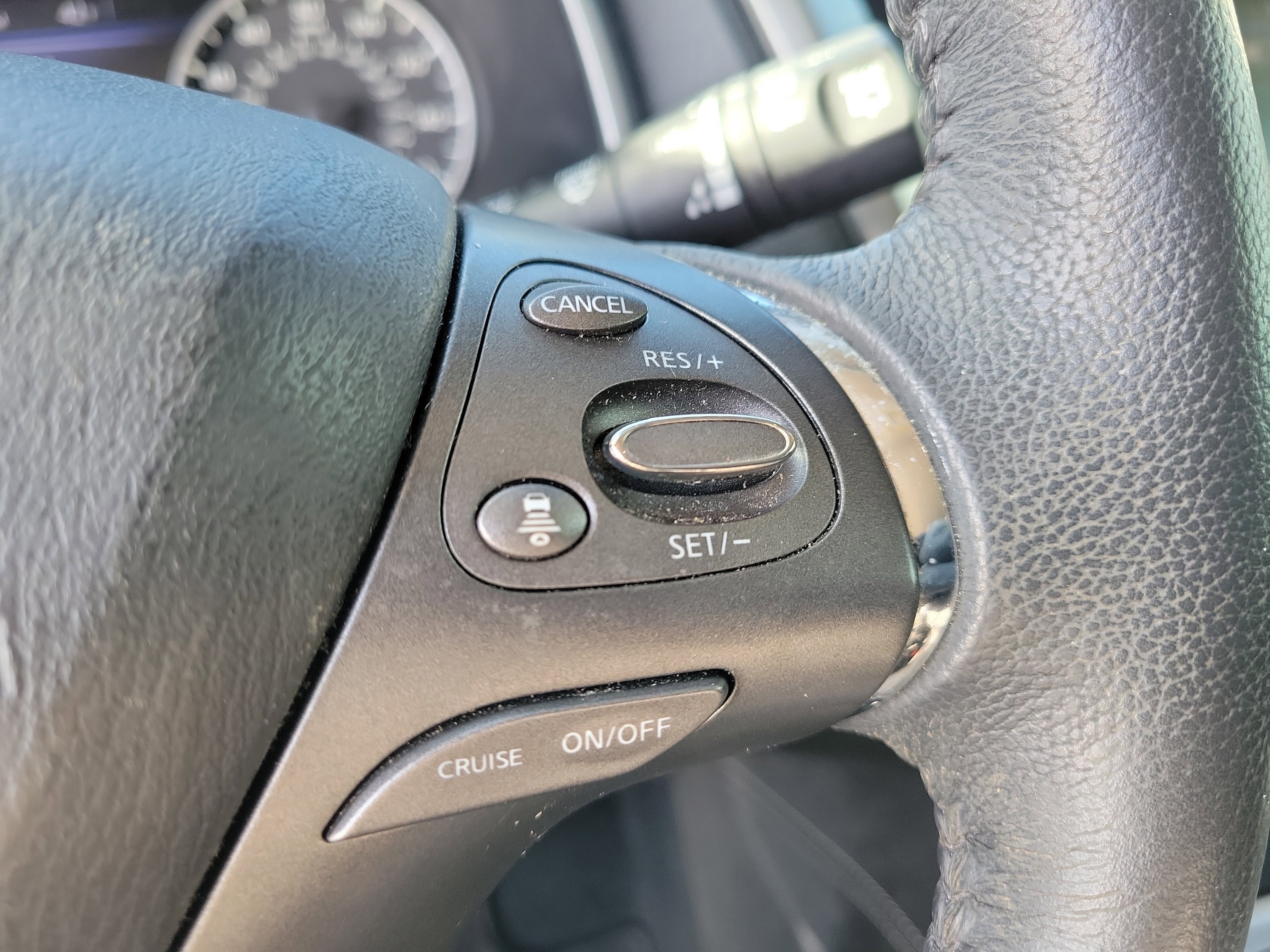 Used 2023 Nissan Murano SV w/ SV Midnight Edition Package image 24