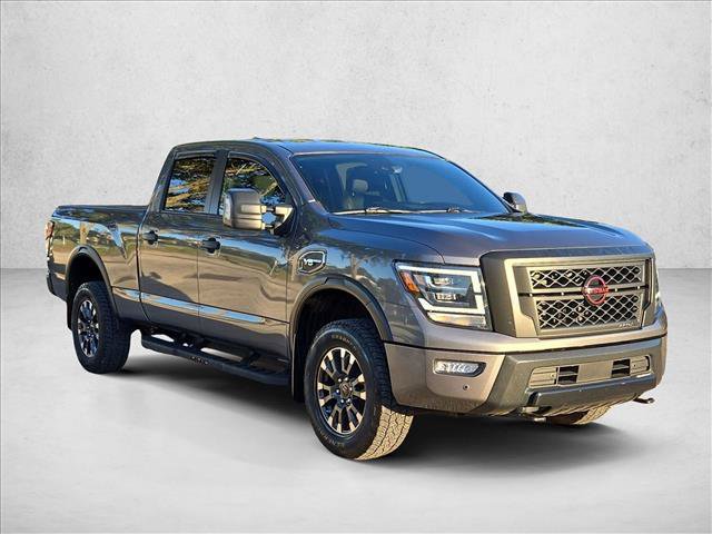 Used 2023 Nissan Titan PRO-4X AWD/4WD image 3