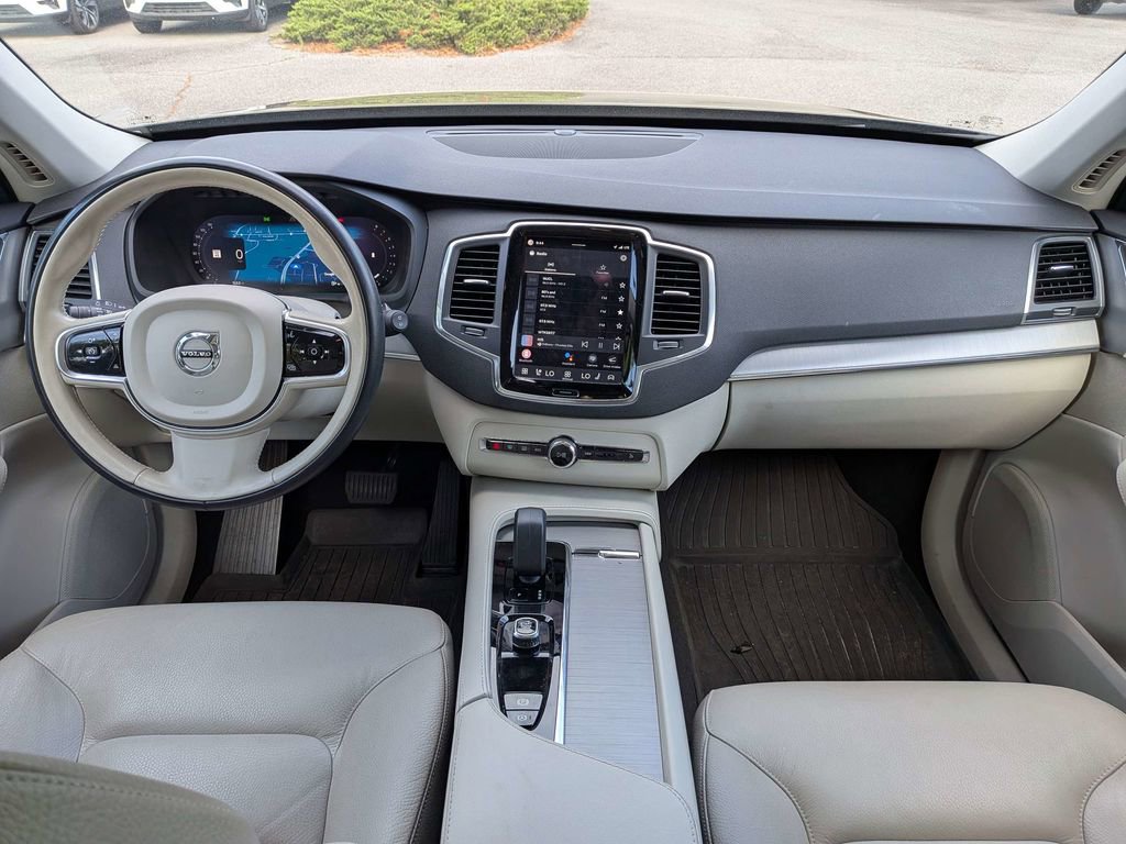Certified 2023 Volvo XC90 B5 Core w/ Protection Package Premier image 15