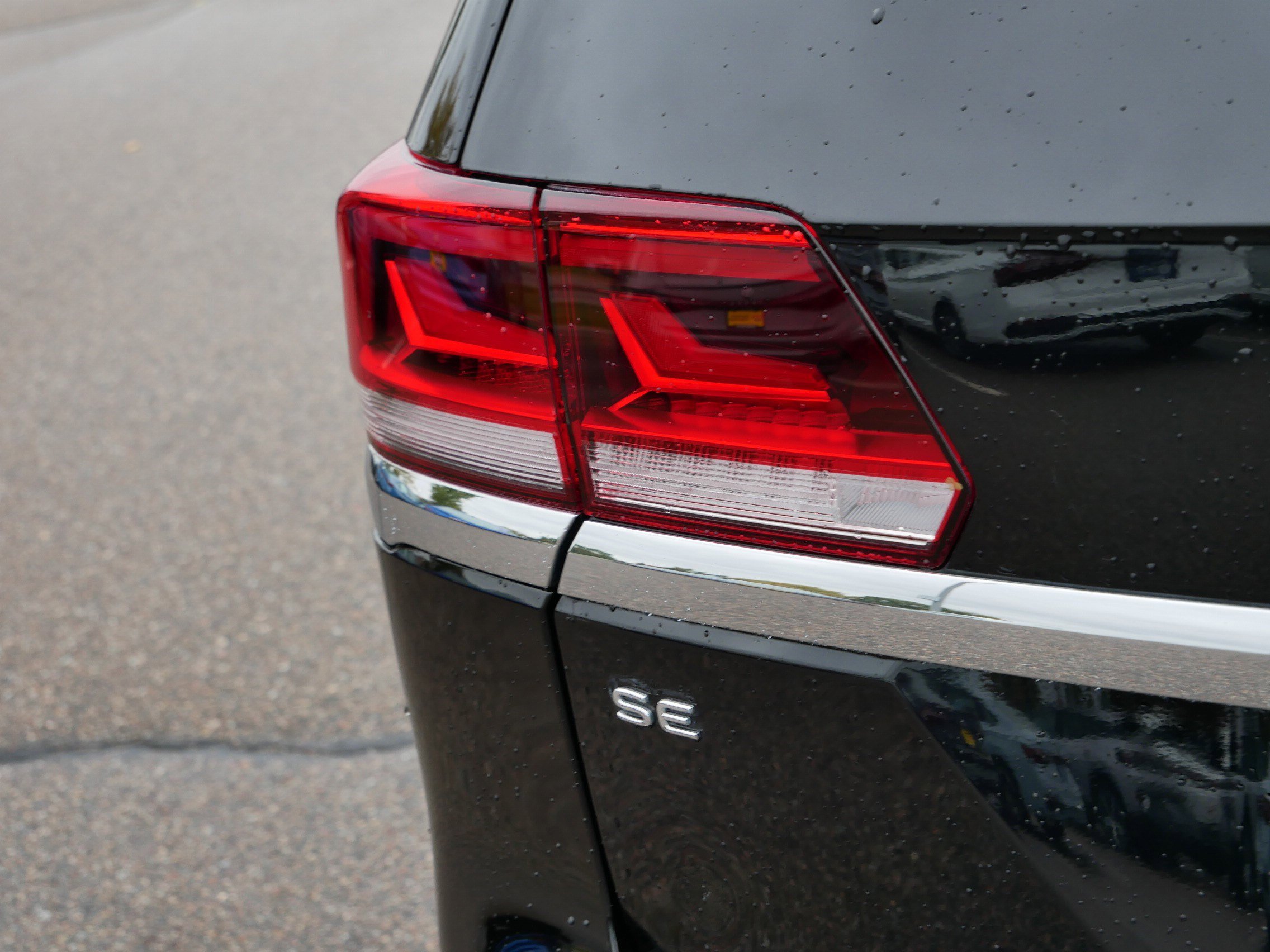 Certified 2022 Volkswagen Atlas SE image 17