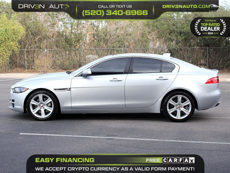 Used 2018 Jaguar XE Premium image 4