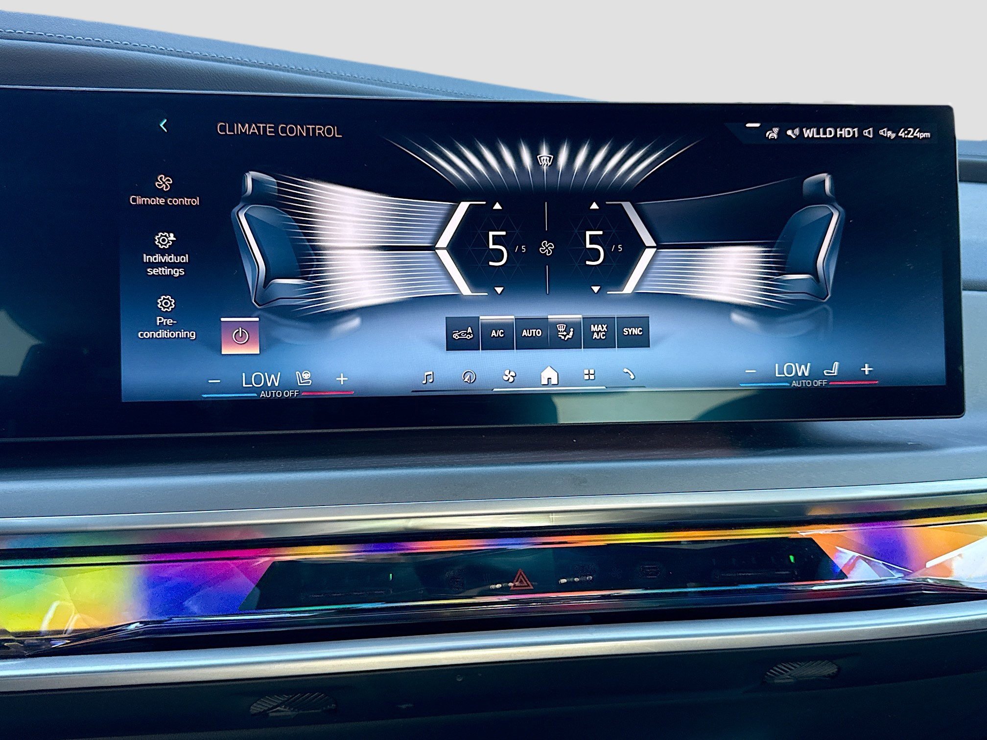 Used 2023 BMW 760i xDrive w/ Executive Package image 33