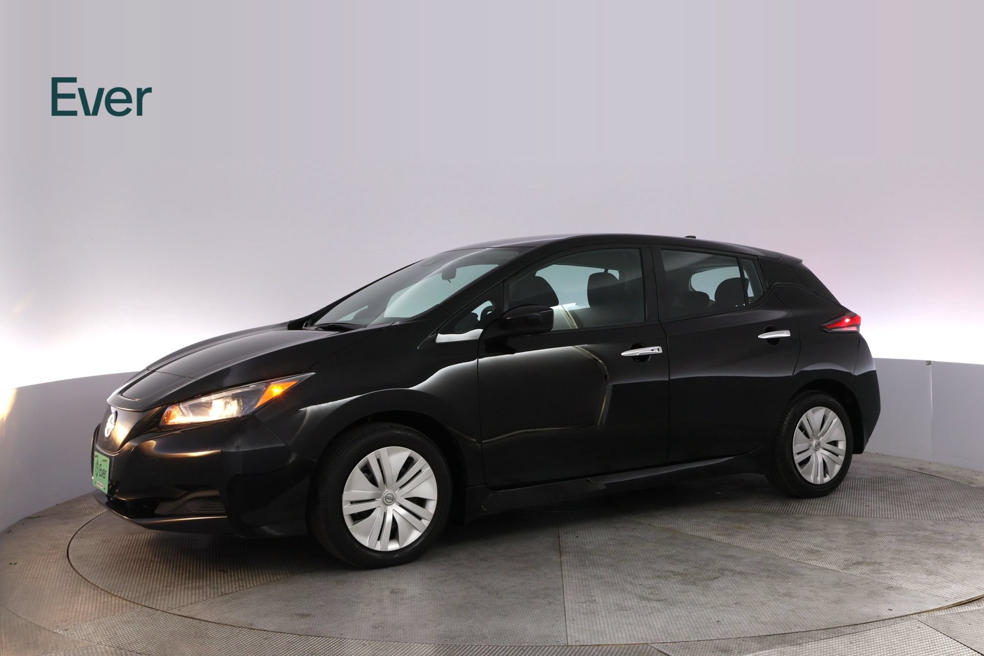 Used 2025 Nissan Leaf S FWD image 18