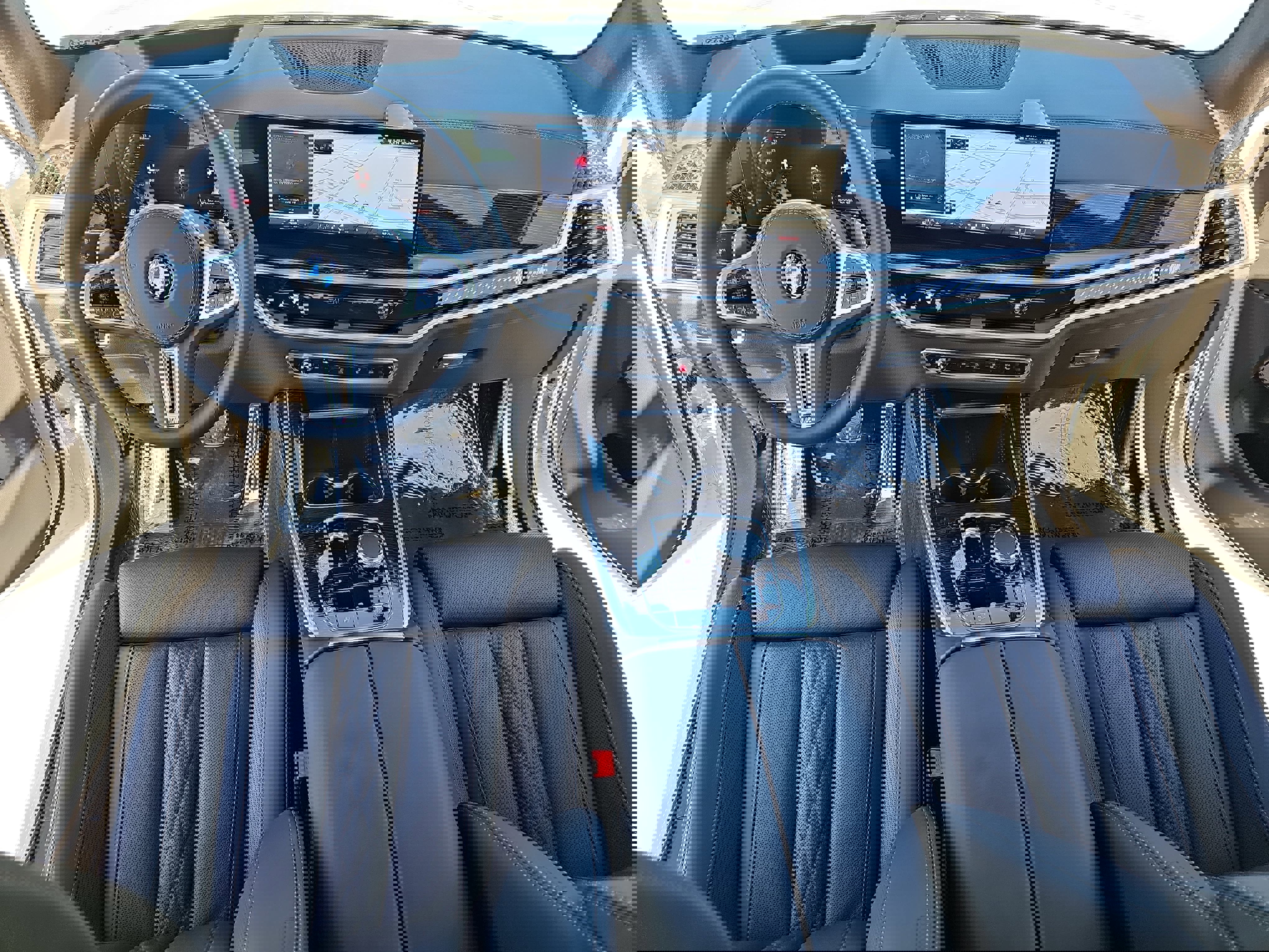 Used 2025 BMW X7 M60i image 9