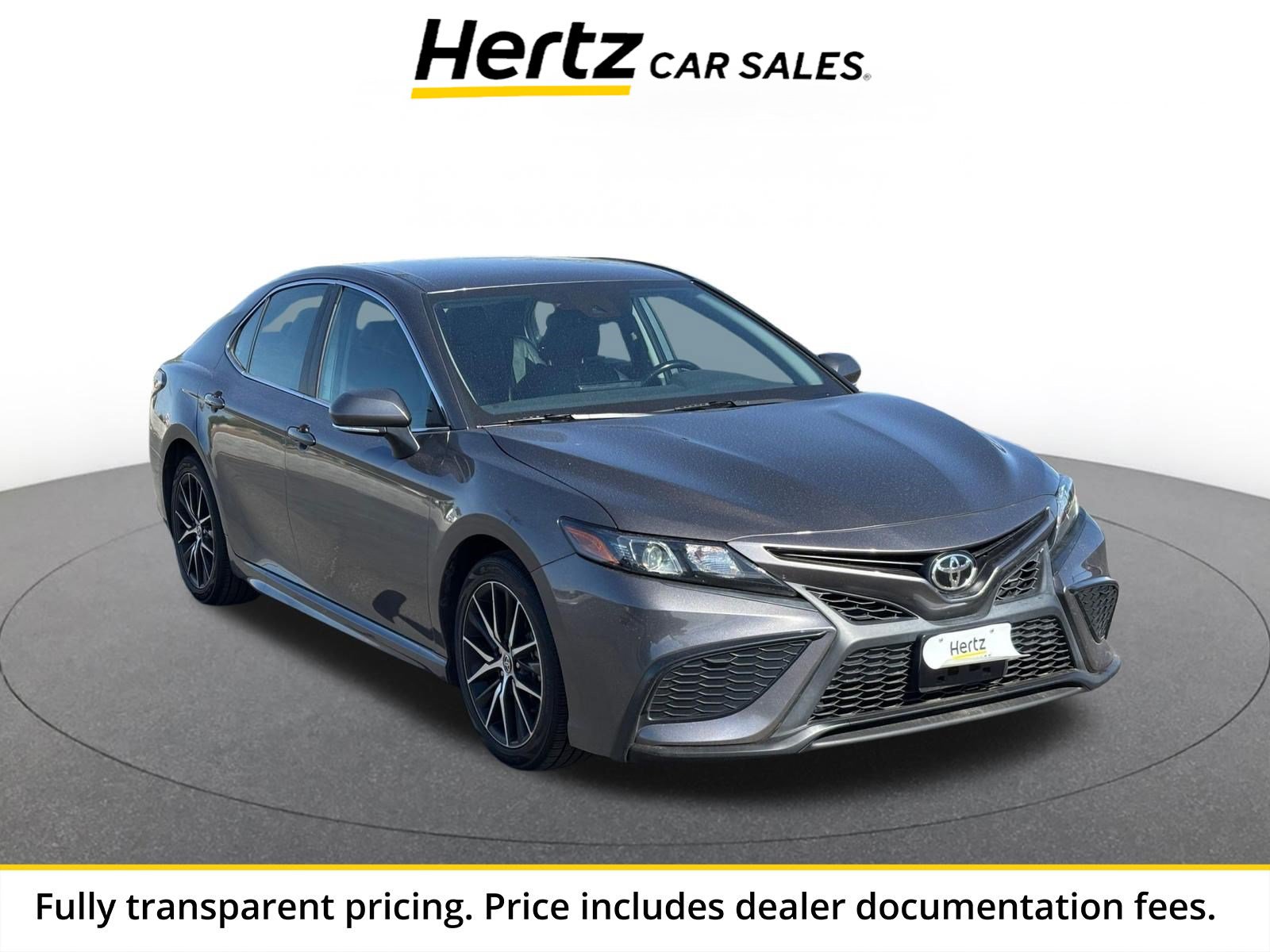 Used 2024 Toyota Camry SE FWD image 1