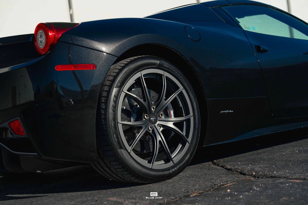 Used 2014 Ferrari 458 Spider image 12