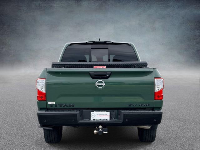 Used 2024 Nissan Titan SV w/ SV Bronze Edition Package AWD/4WD image 3