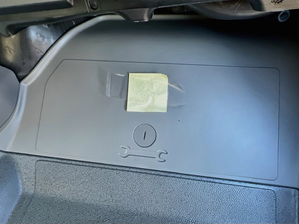 Used 2018 Mercedes-Benz Sprinter 2500 image 47