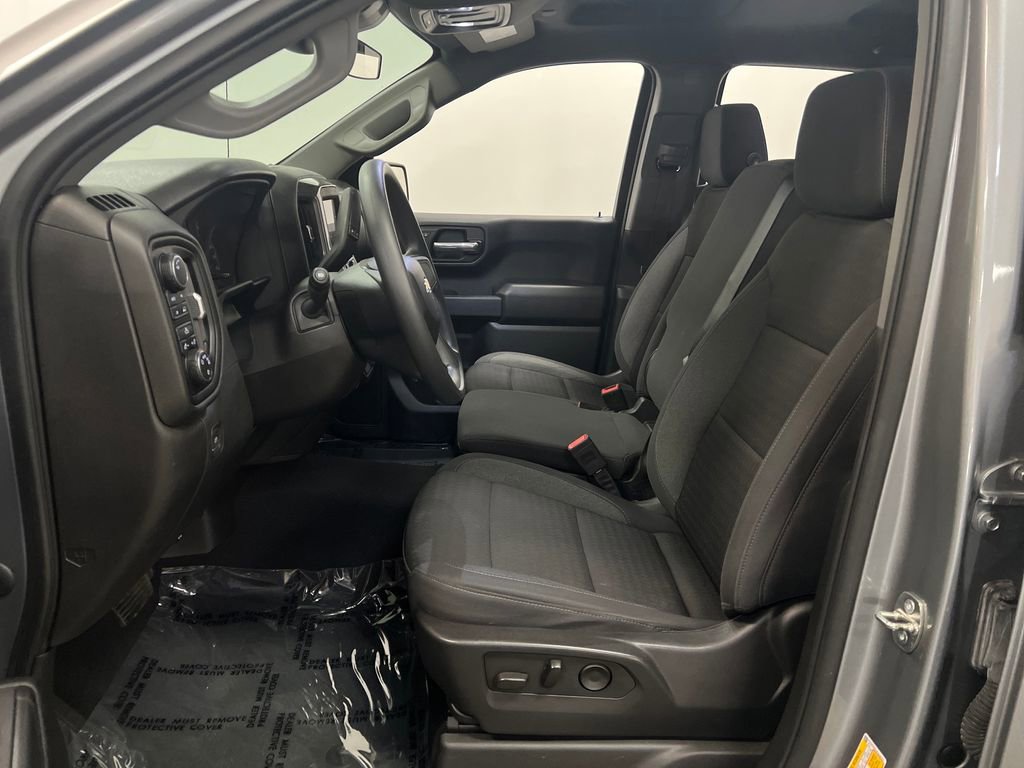 Used 2023 Chevrolet Silverado 1500 Custom AWD/4WD image 10