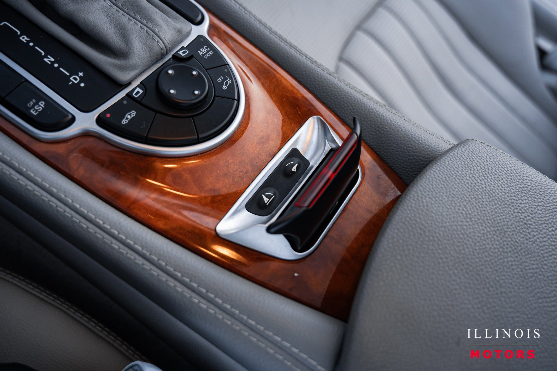 Used 2004 Mercedes-Benz SL 55 AMG image 25