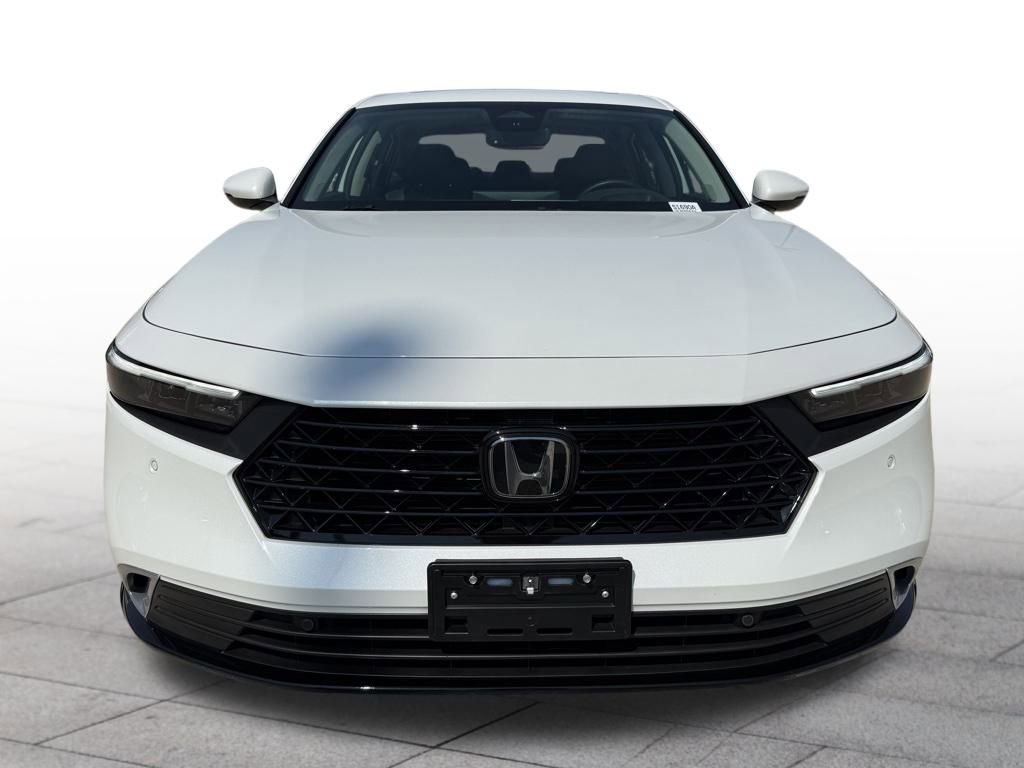 Used 2024 Honda Accord Touring image 2