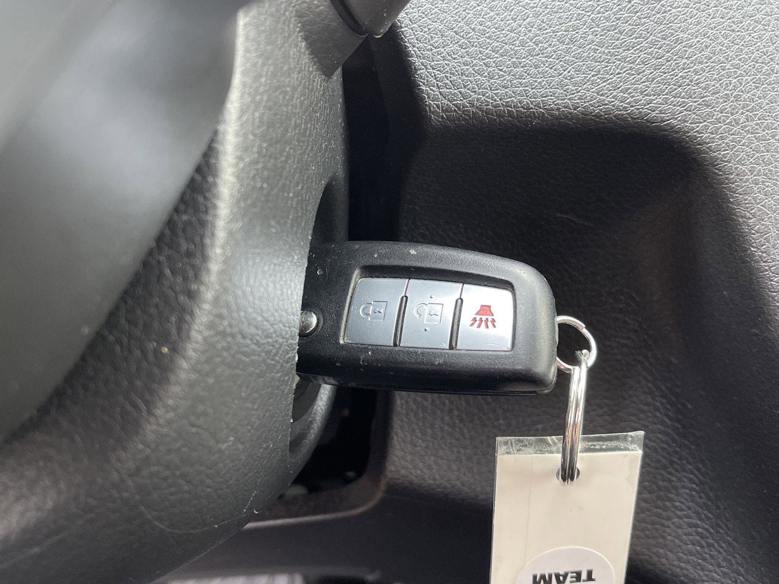 Used 2020 Nissan Rogue Sport S FWD image 34