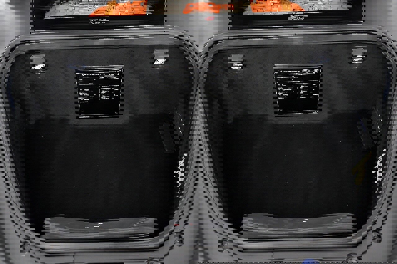 Used 2022 Ferrari SF90 Spider image 26