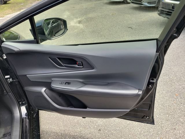 Used 2024 Toyota Prius LE image 34