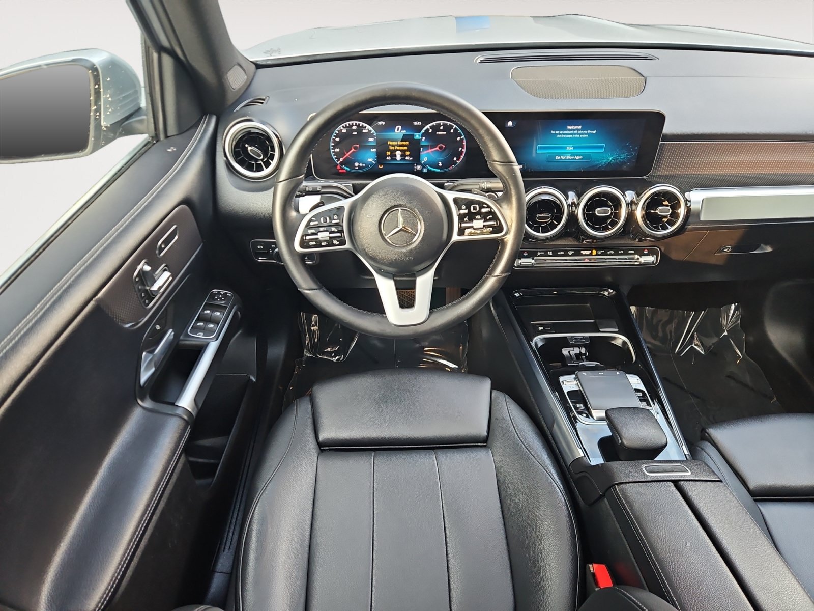 Used 2020 Mercedes-Benz GLB 250 4MATIC w/ Premium Package image 10
