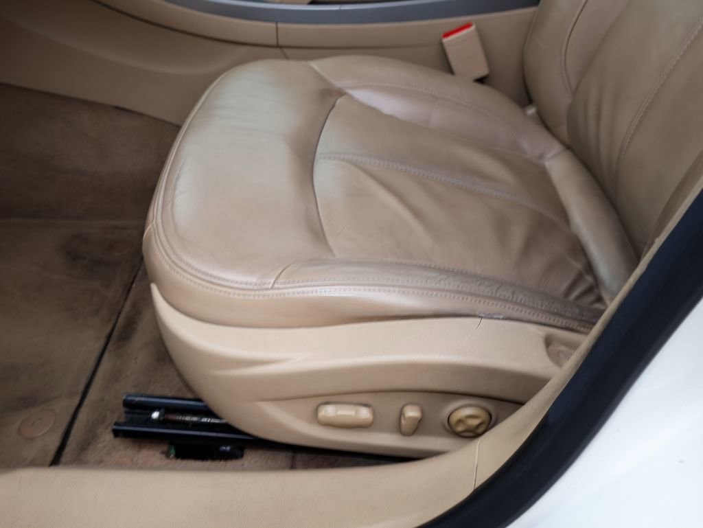 Used 2012 Buick LaCrosse Leather image 8