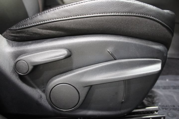 Used 2024 Jeep Compass Limited AWD/4WD image 25