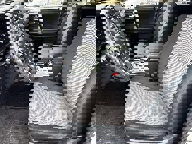 Used 2019 Toyota 4Runner SR5 w/ Four Season Floor Mat Package image 26