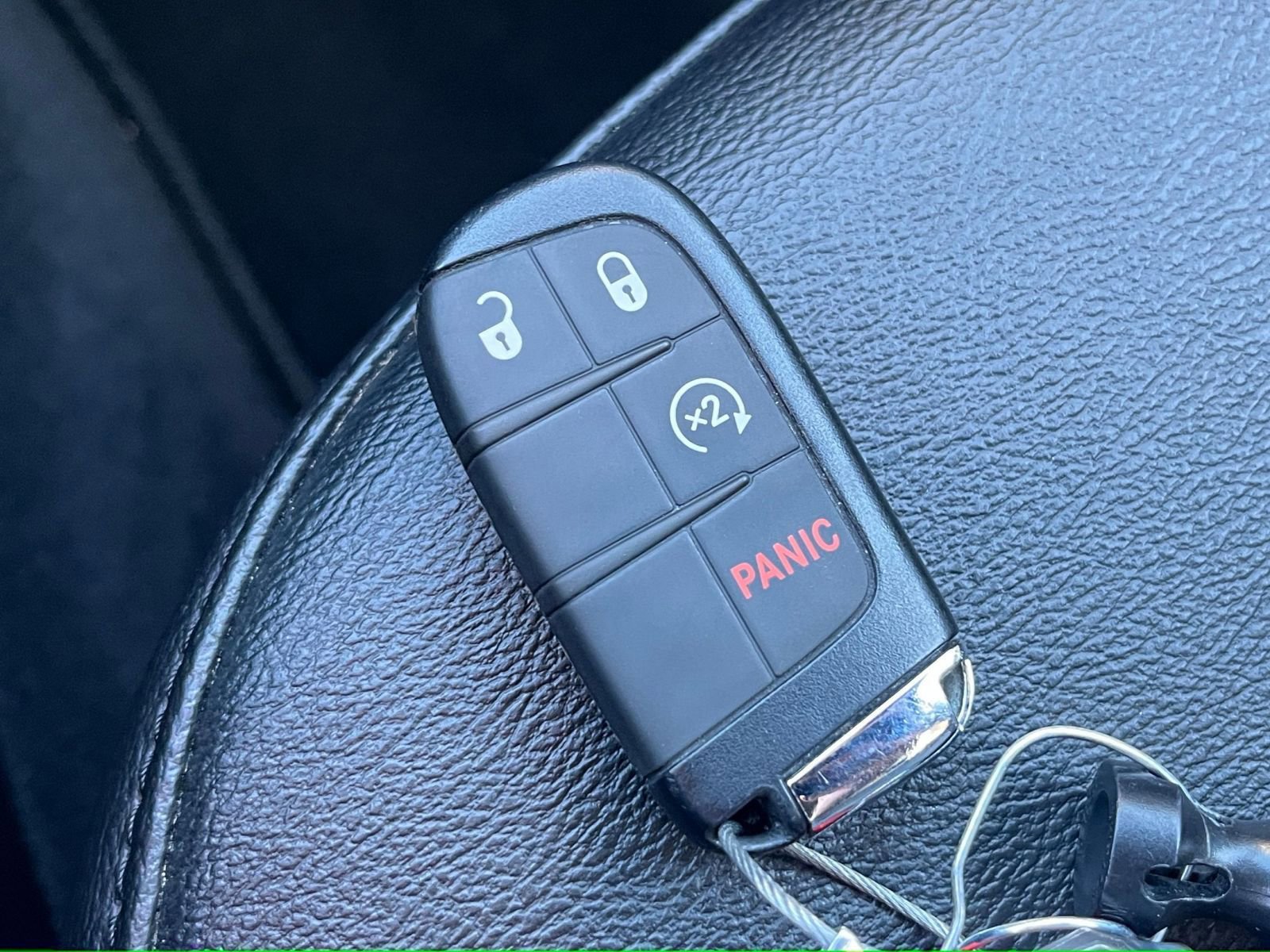 Used 2025 Jeep Compass Limited image 25