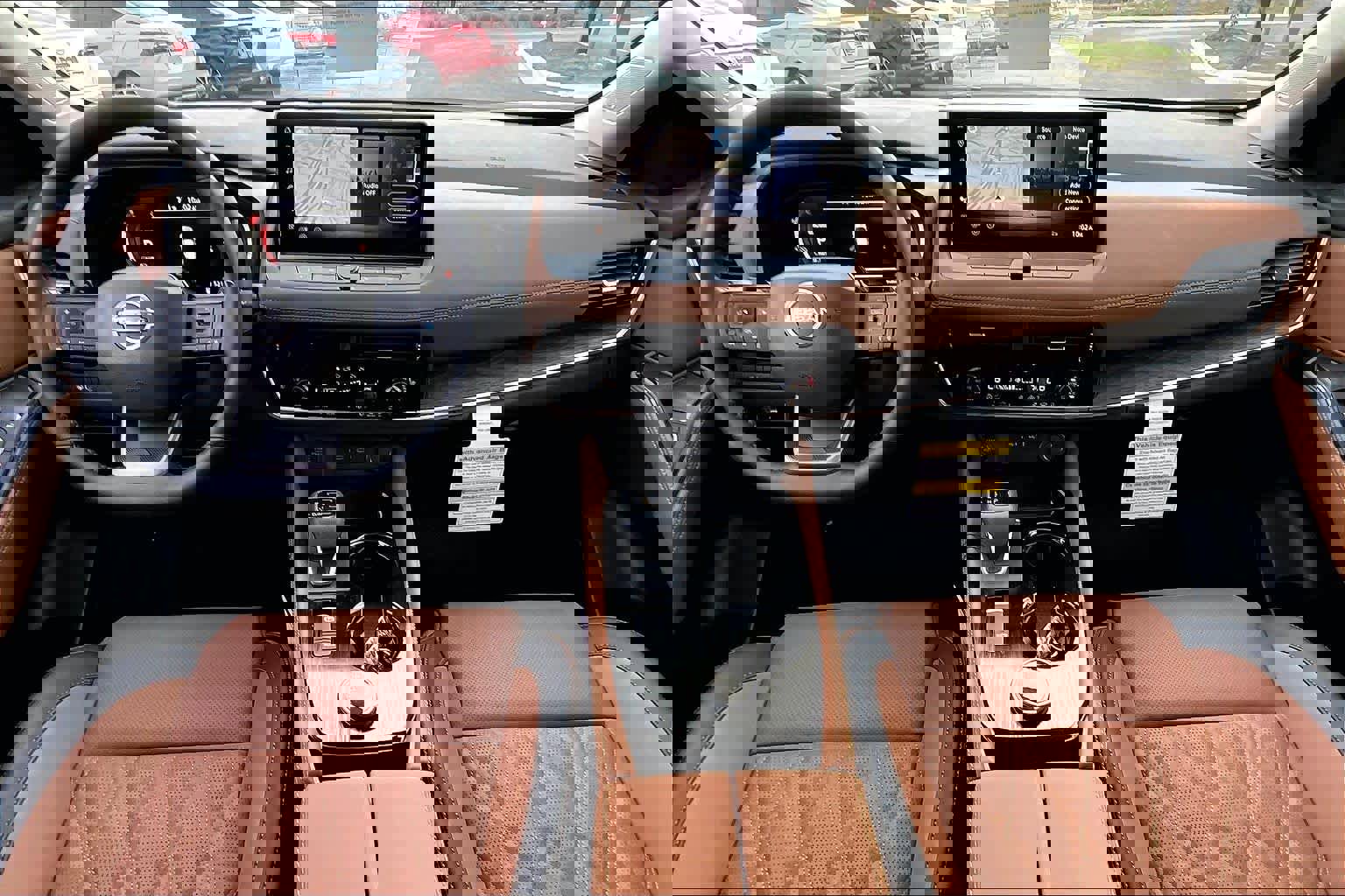 New 2026 Nissan Rogue Platinum image 5