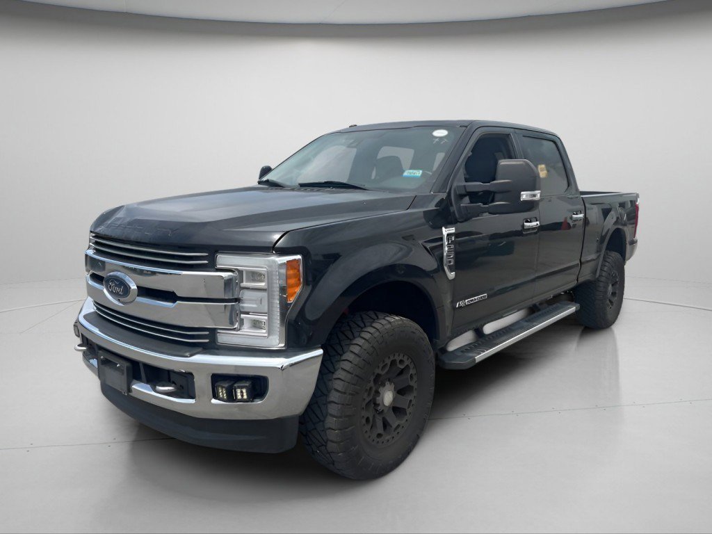 Used 2017 Ford F250 Lariat w/ Lariat Ultimate Package AWD/4WD image 5