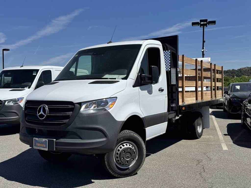 Used 2023 Mercedes-Benz Sprinter 3500 image 2