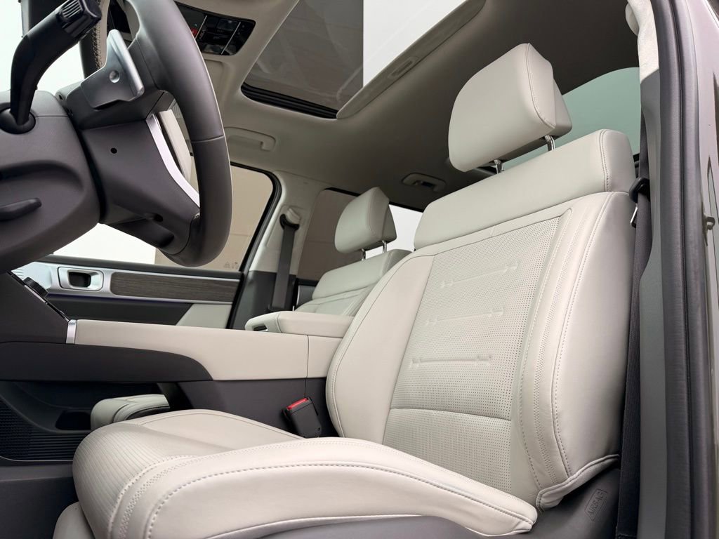 Used 2024 Hyundai Santa Fe Calligraphy image 12