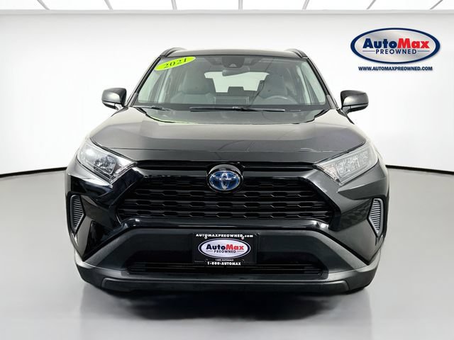 Used 2021 Toyota RAV4 LE AWD/4WD image 3