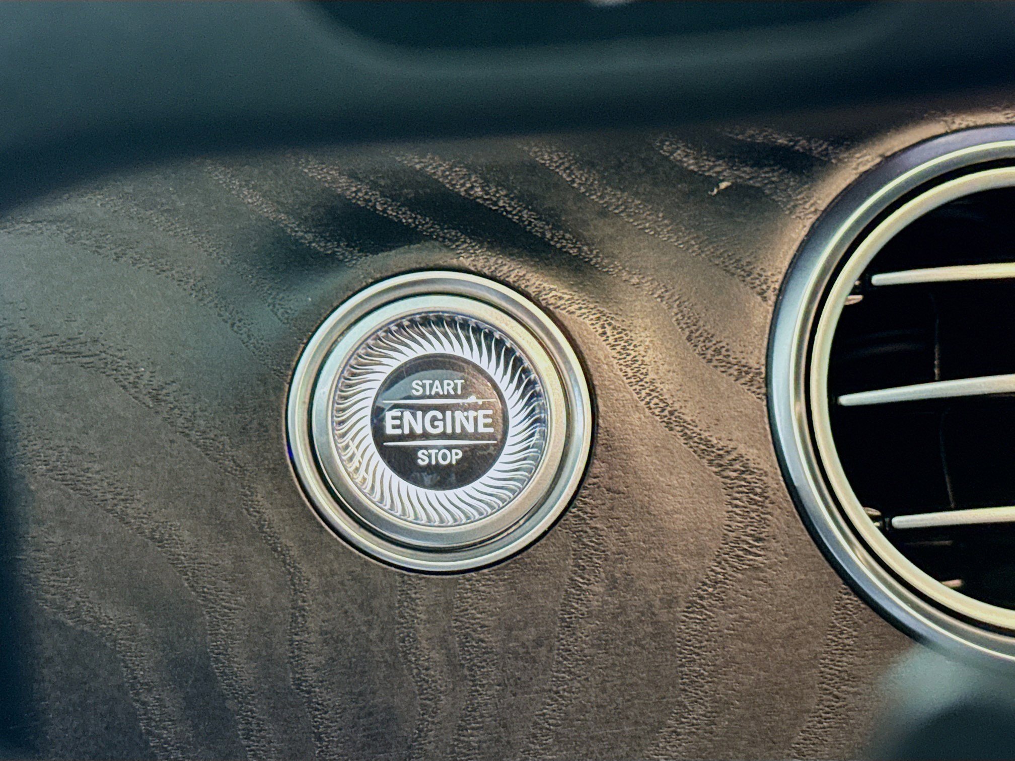 Used 2020 Mercedes-Benz E 350 Sedan w/ Premium Package image 21