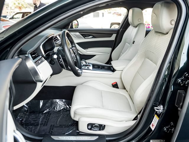 Used 2021 Jaguar XF R-Dynamic SE AWD/4WD image 14