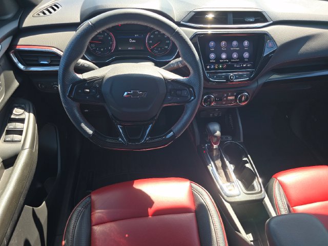 Used 2022 Chevrolet TrailBlazer RS w/ Technology Package FWD image 26