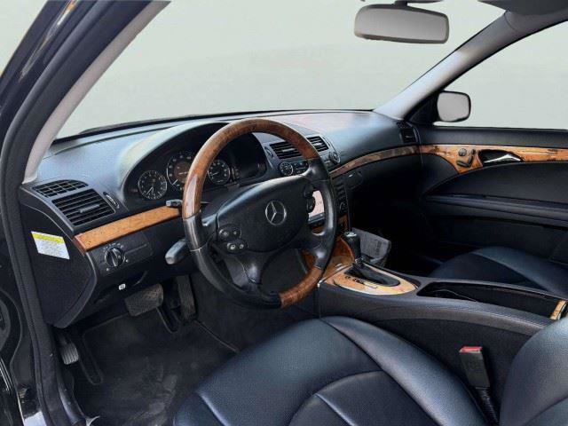 Used 2008 Mercedes-Benz E 350 4MATIC Sedan image 20