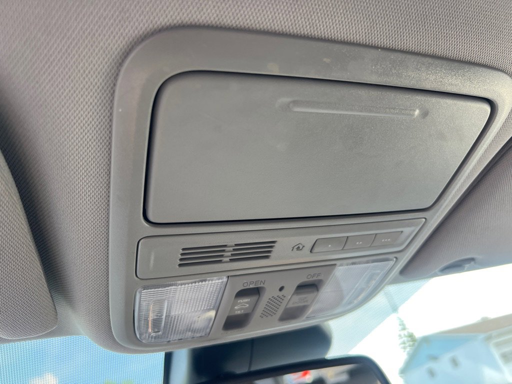 Used 2016 Honda Odyssey EX-L image 40