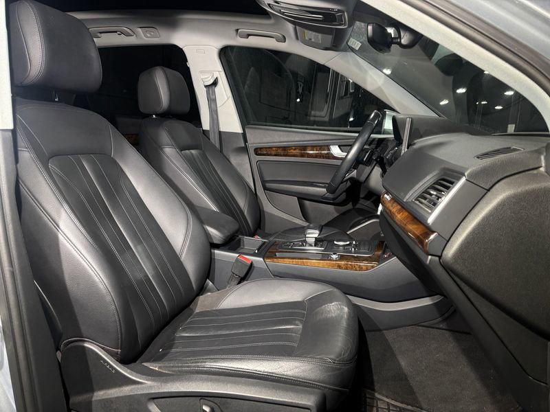 Used 2018 Audi Q5 2.0T Premium w/ Convenience Package image 12