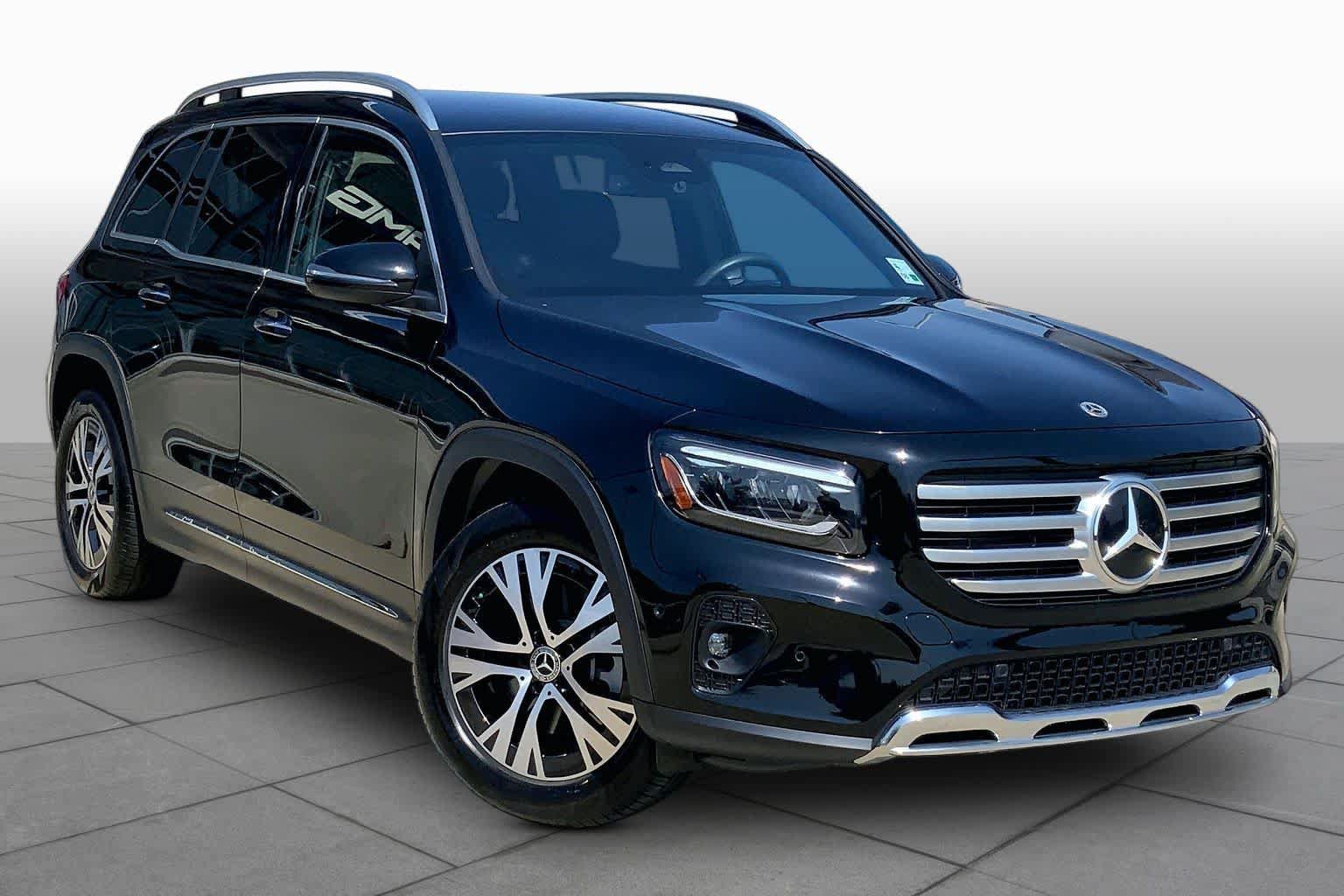Used 2024 Mercedes-Benz GLB 250 image 3