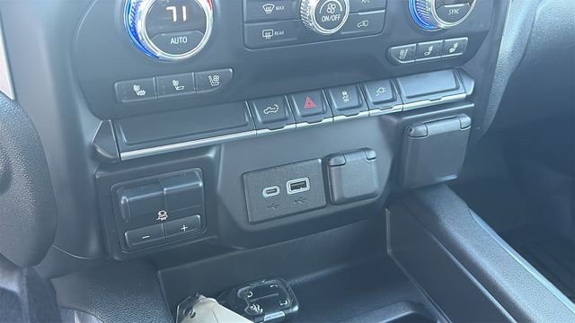Used 2022 GMC Sierra 1500 SLT w/ SLT Convenience Package image 17