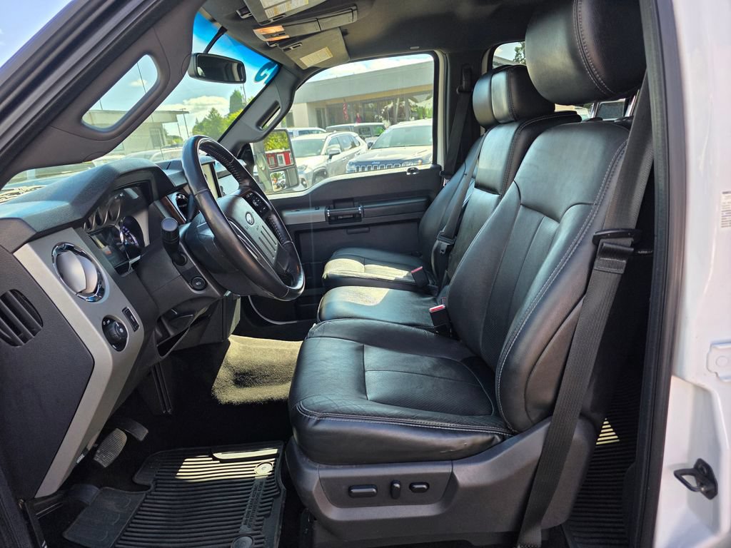 Used 2015 Ford F350 Lariat w/ FX4 Off-Road Package AWD/4WD image 4