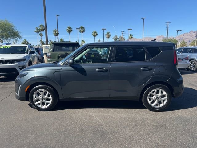 Used 2025 Kia Soul LX w/ LX Technology Package FWD image 6