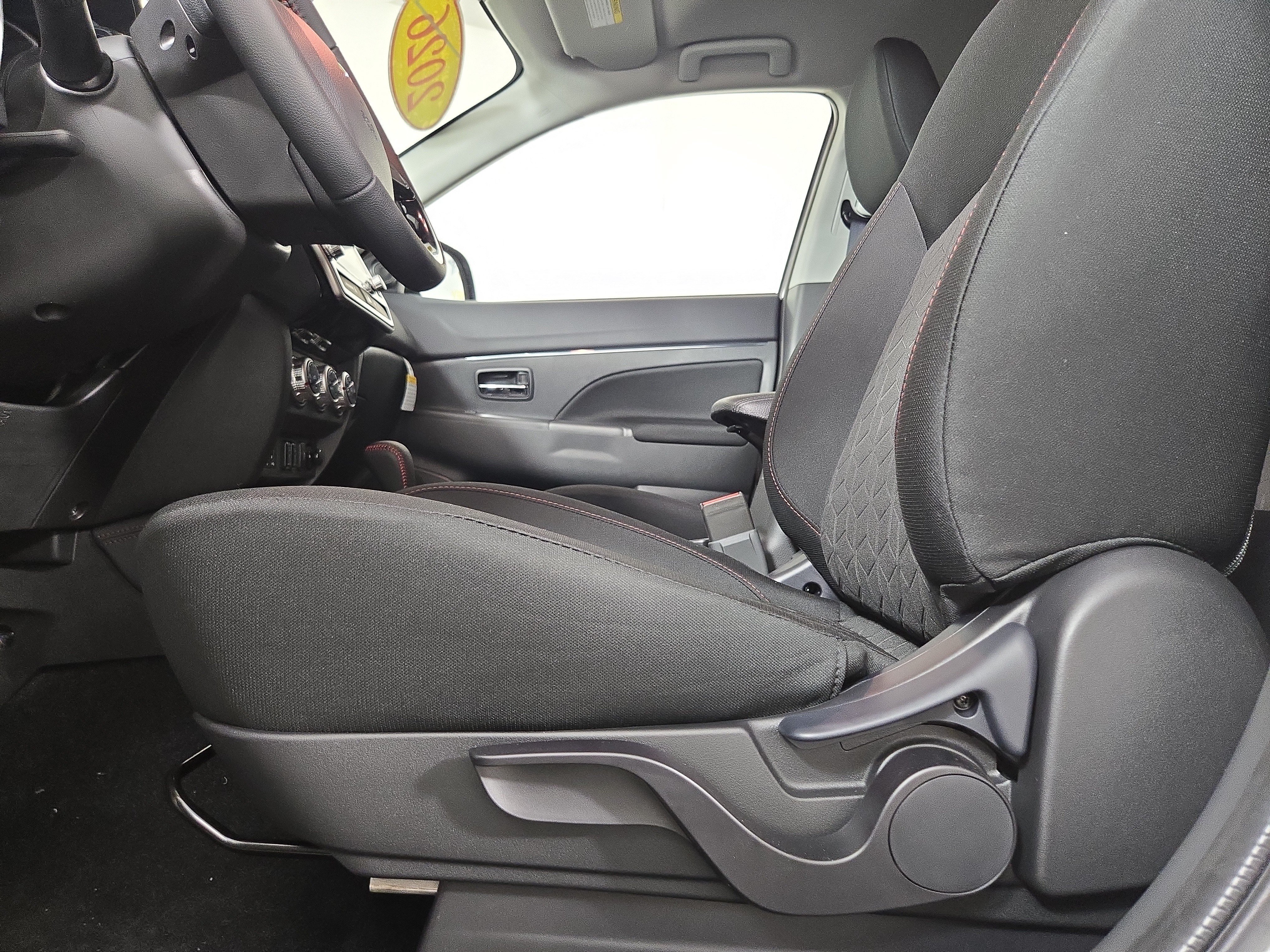 New 2026 Mitsubishi Outlander Sport LE AWD/4WD image 26