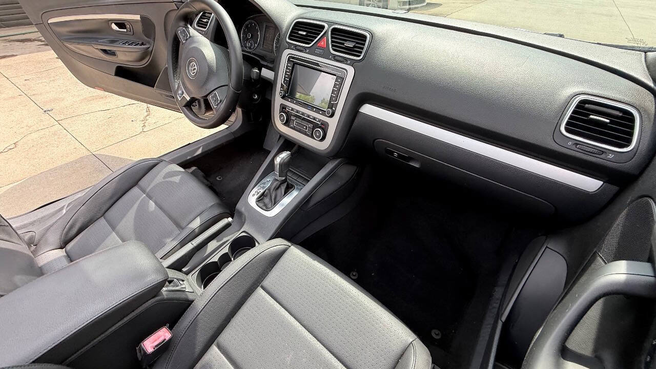 Used 2012 Volkswagen Eos Komfort FWD image 44